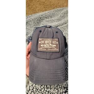The North Face Trucker Hat Heritage Patch Expedition Proven Mesh Back Snapback